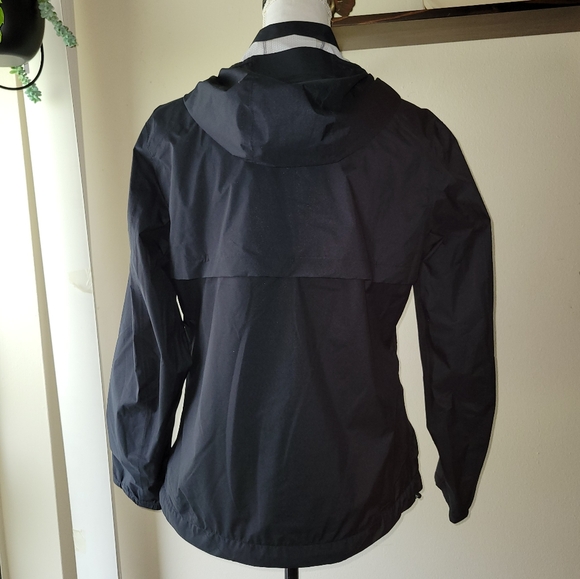 Women's Korsa Haven Run Jacket - Picture 5 of 10